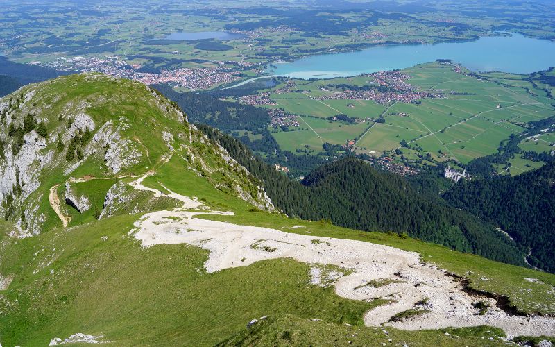 Auf dem Weg zum Säuling - Blick ins Tal